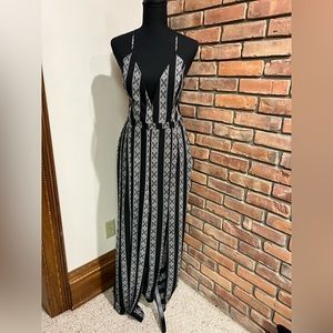 Women’s Crystal Sky Black and White Jumpsuit Size 13